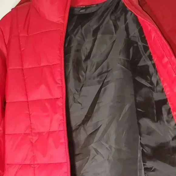 Swiss-Tech  Puffer Down Jacket/Coat Red Full Zip Hooded Sz Small Packable - Picture 6 of 8